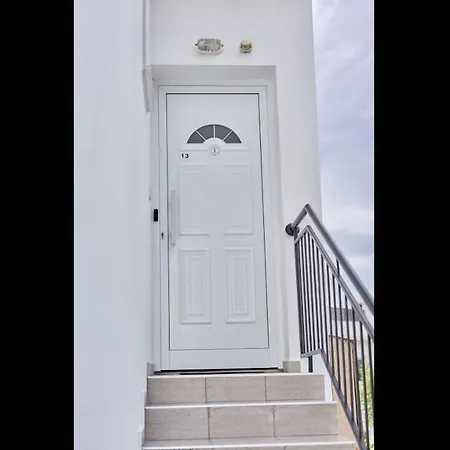 Villa Modern 3 Bedroom Villa With Sea And Pool Views North Off The Paphos Coast *