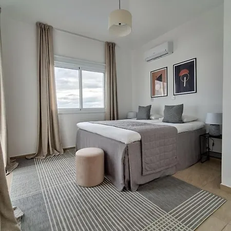 Modern 3 Bedroom Villa With Sea And Pool Views North Off The Paphos Coast